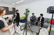 会社内で撮影を頻繁に行なっています！