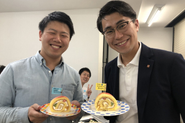 誕生月にはバースデーサプライズが用意されていますので、いつなんどきサプライズされるかドキドキしながらお楽しみください！ お祝いが好きな社風です。