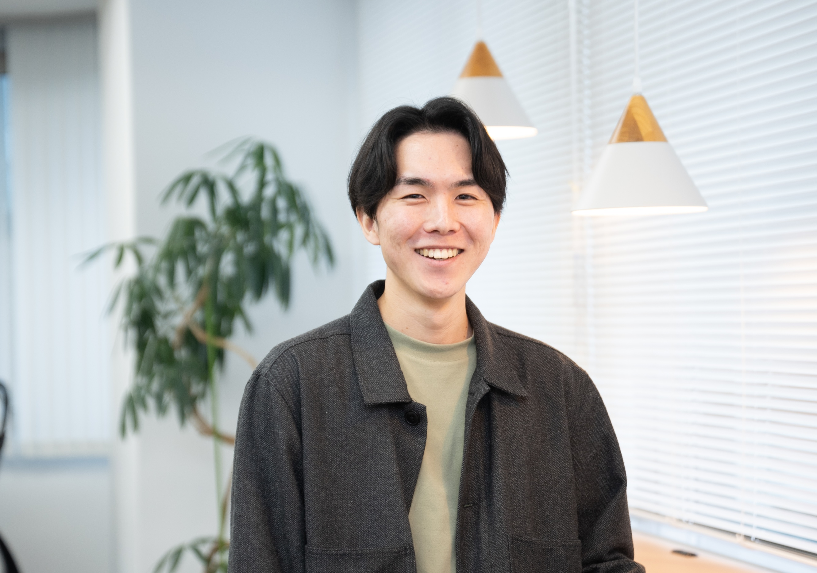 【新卒向けインタビュー】入社3年目に聞く、新卒でOKANを選んだ理由〜この事業・サービスを社会に広げたい