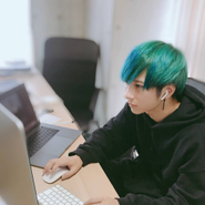 社員兼youtuberのウエハラシンジくんです！