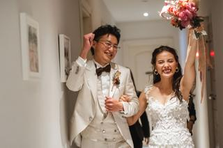 ドレススタッフ|シルクのオートクチュールドレスで新郎新婦をコーディネート♪