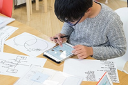 オリジナルの教材を使って、問いを深めていきます