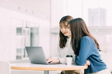 自宅で本気のクリエイティブ。LINE支援チームの一員に｜デザイナー募集