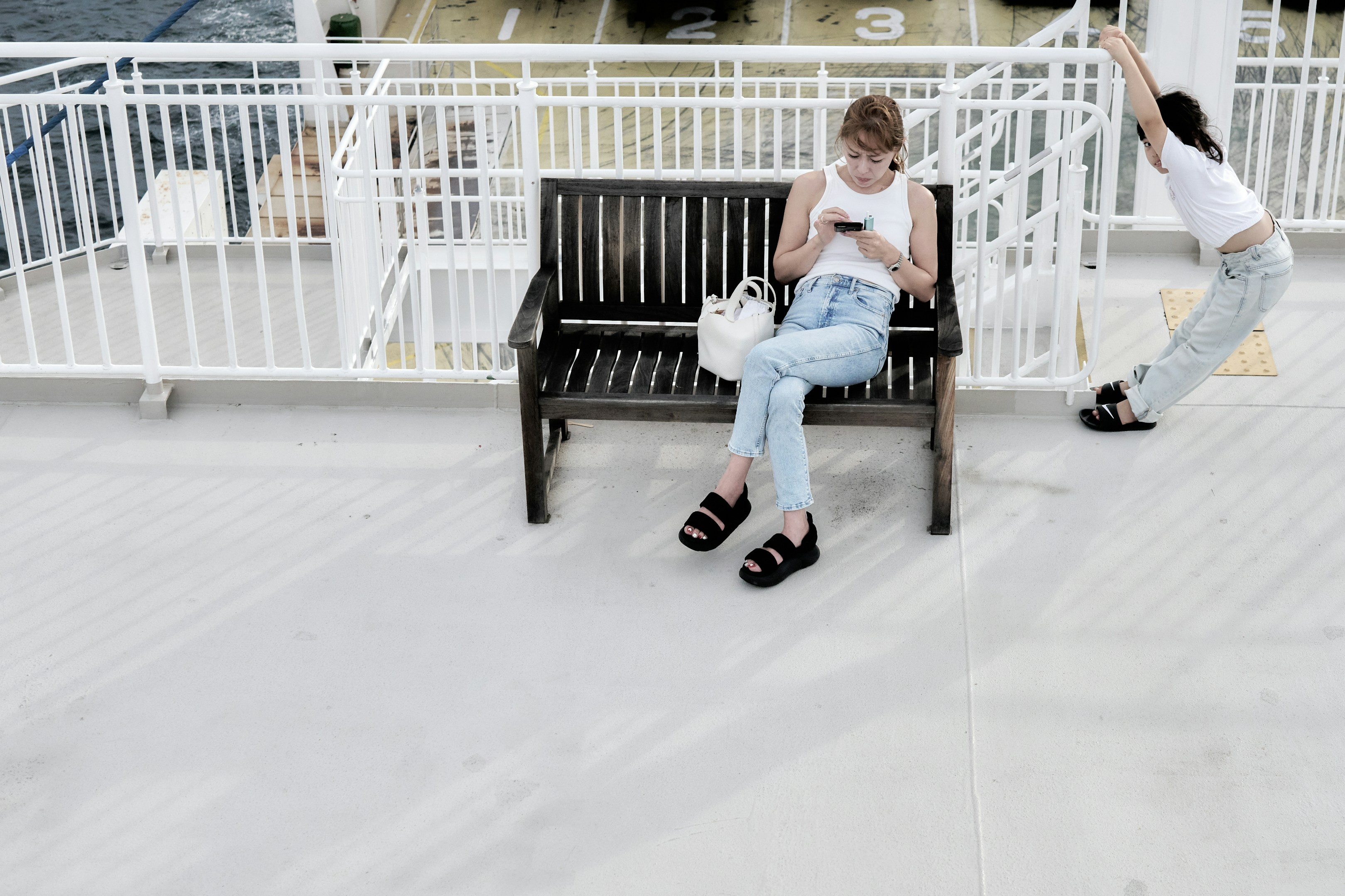 【元島純貴】駅前ベンチの小さな発見