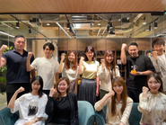 平日も休日も 一緒に遊びに行きたいくらい 大好きな仲間たちがいる。そんな会社を一緒に創り上げませんか？
