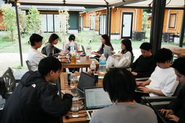 半期に一度合宿を行います！チーム毎に分かれ戦略をアップデートし、プロダクトのゴールに向けてReスタートします。