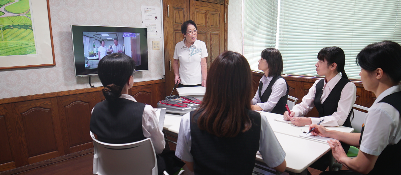 社員一人ひとりに求められる「なぜ？」を考える姿勢。株式会社都が追求する人材教育のあり方とは