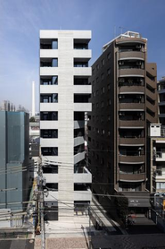 目黒の住宅街に溶け込みながら直線の美を魅せる LUMEC MEGURO