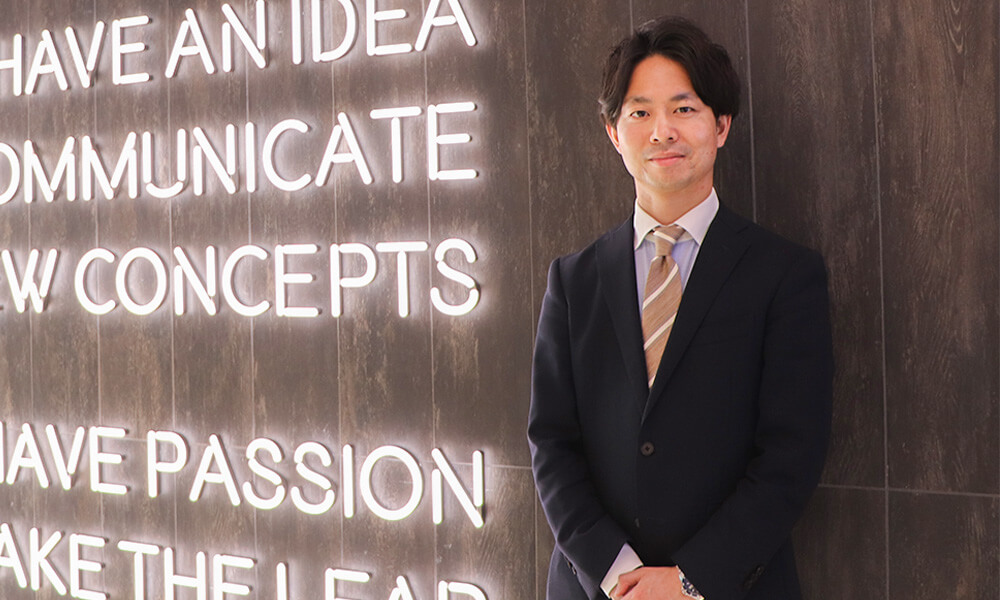 入社半年でCM+SNSの連動企画を提案。若年層への認知拡大を実現（リアルマーケティング編）