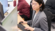 勉強会参加支援や書籍購入補助など、学びとチャレンジを後押しする制度を随時アップデート中！常に自己研鑽し、新技術や新手法を吸収できる環境が整っています。