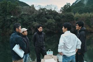 建築製造の打合せ風景
