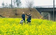 地域に実際に暮らし、現地の人や風土に触れながら、地方に根差した「まちづくり」を追求