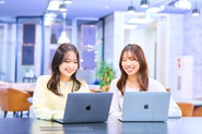 採用や広報に関する代行業務を行っています。