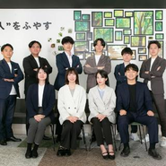 私たちがHR事業部です。