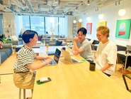 平均年齢は28歳！今年で7期目のパワー溢れる会社です！