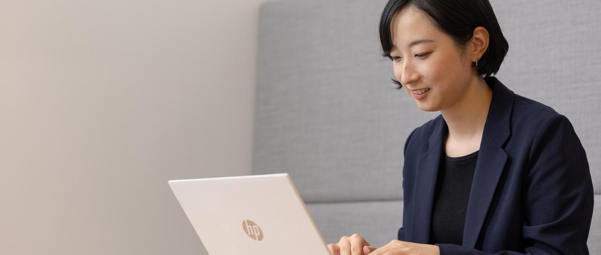 27卒｜デザインに触れる仕事！企業の未来を創るワークプレイス総合職で活躍！