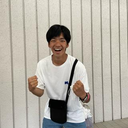 新山 亮太