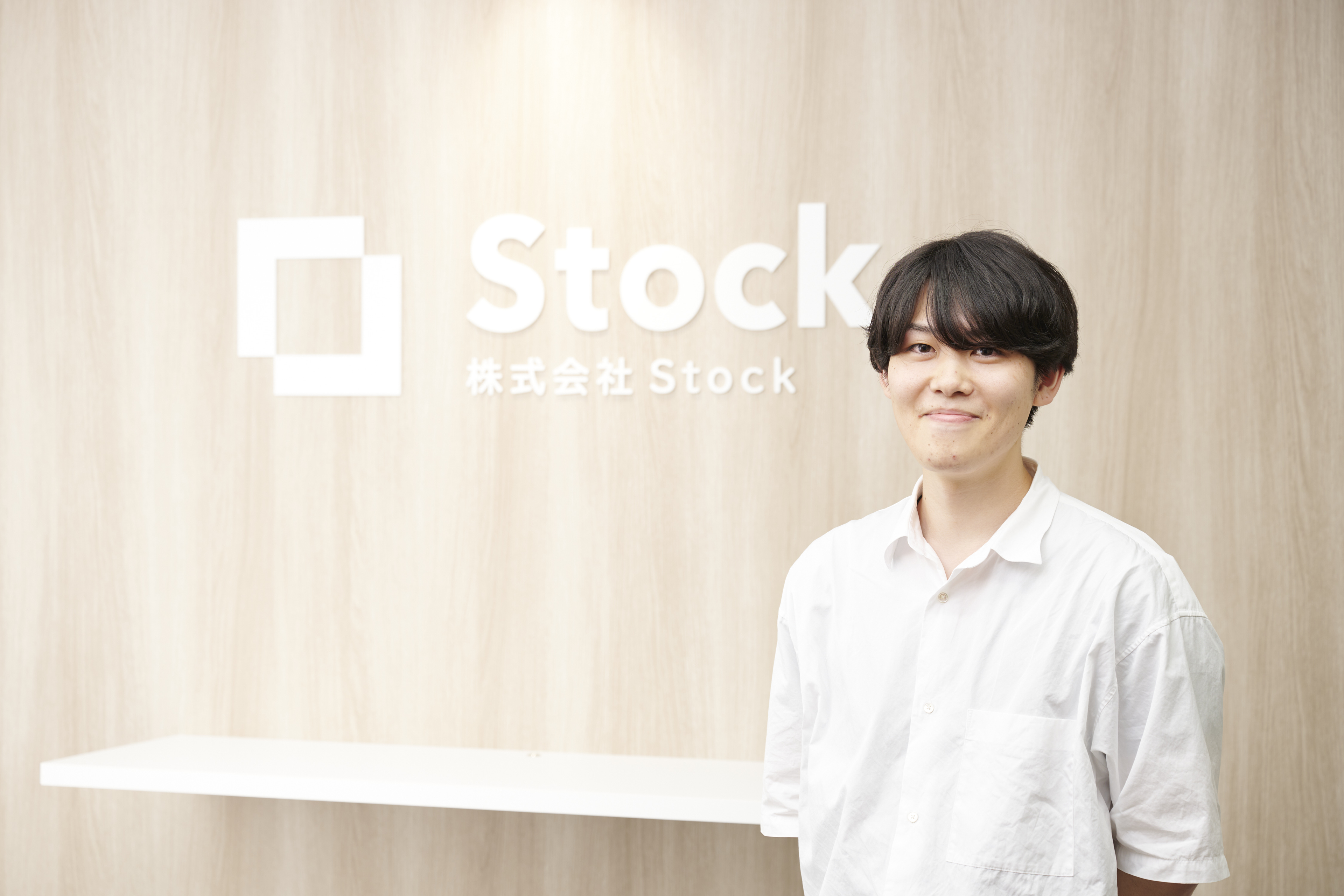 【社員インタビュー#2】「人生40年〜50年続ける仕事。どうせ働くなら、ポジティブな環境で」──看護師からエンジニアへ。未経験から主力メンバーに成長した梶原さんの挑戦