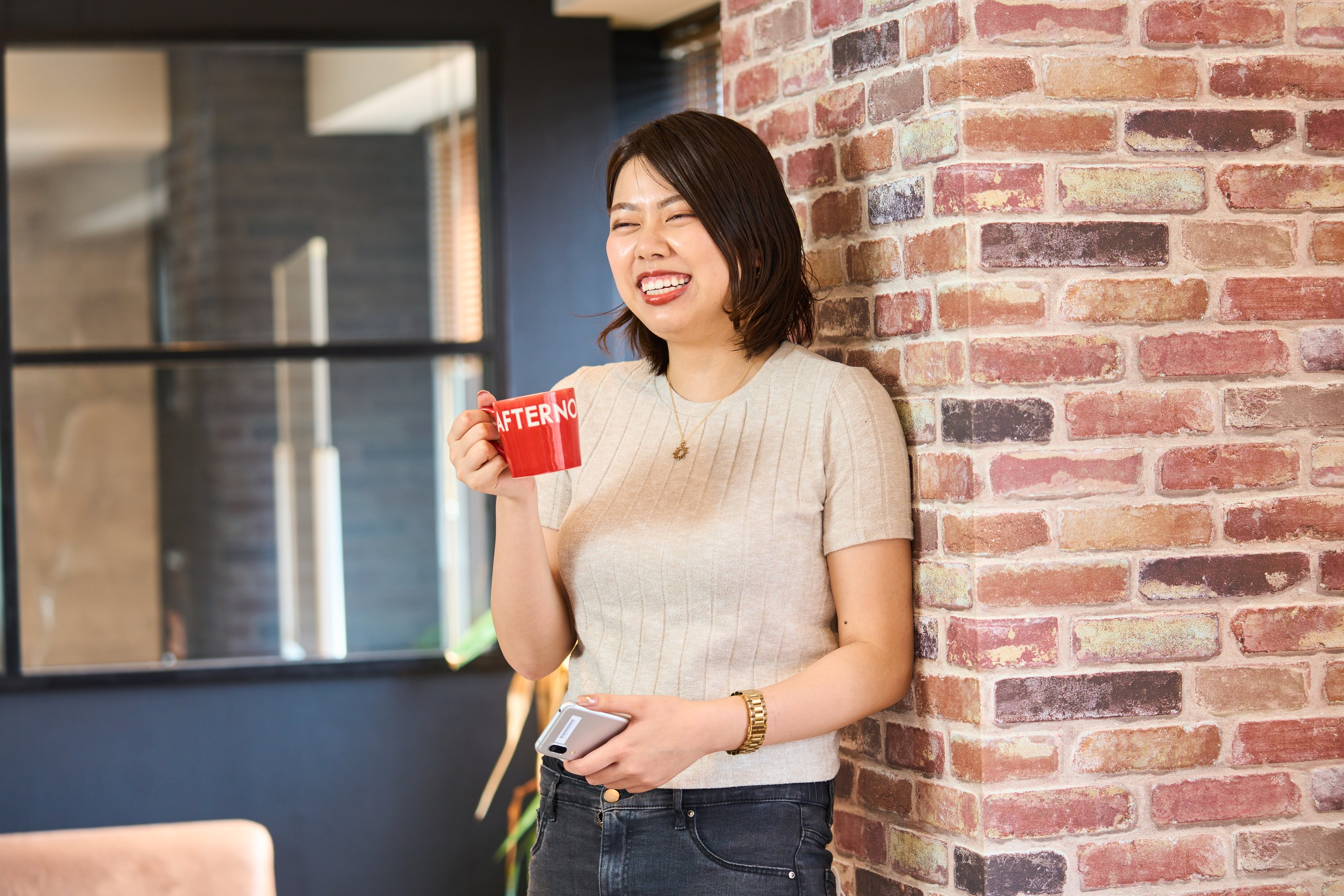 【社員インタビュー】業界未経験からアドバイザーへ。仕事の難しさは？リモートで生活はどう変わった？