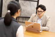 顧客との信頼関係により、大手SIerやメーカーなどと取引を行ない、受託開発も任せていただいています。