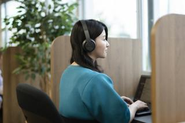 住まいに暮らすご家族に喜び溢れた生活届ける為WEBサービスを通じて住宅用太陽光発電やエクステリアなどを手掛ける有料専門工事店とお客様が直接出会う事ができるようサポートしています！