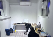 最初期のオフィス。今は1000倍の広さです。