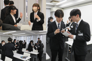 2025年4月の入社式・研修の様子です。わいわいした様子で楽しそうに参加していました！詳しくはストーリー記事にも紹介していますので、ぜひチェックください^^