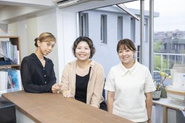 「人と人との繋がり」や「誰かの役に立ちたい」という想いを大切にできる。そんなスタッフが多く活躍中です！