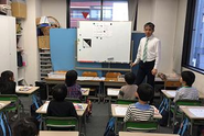 運営する幼児教室では毎日のように幼稚園児に対する授業を行っており、会員は500名を超える規模となっています。教室は池袋本部校と表参道青山校の2教室を運営する他、複数の幼児教室に教材提供を行っております。