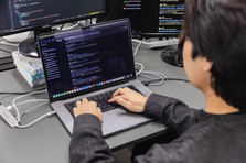 FAMの世界観を形にする！Reactエンジニアとして立ち上げ期に参画！