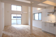 現場常駐なし！施工管理＝ブラック卒業、 裁量ある環境で建築の面白さを再び！