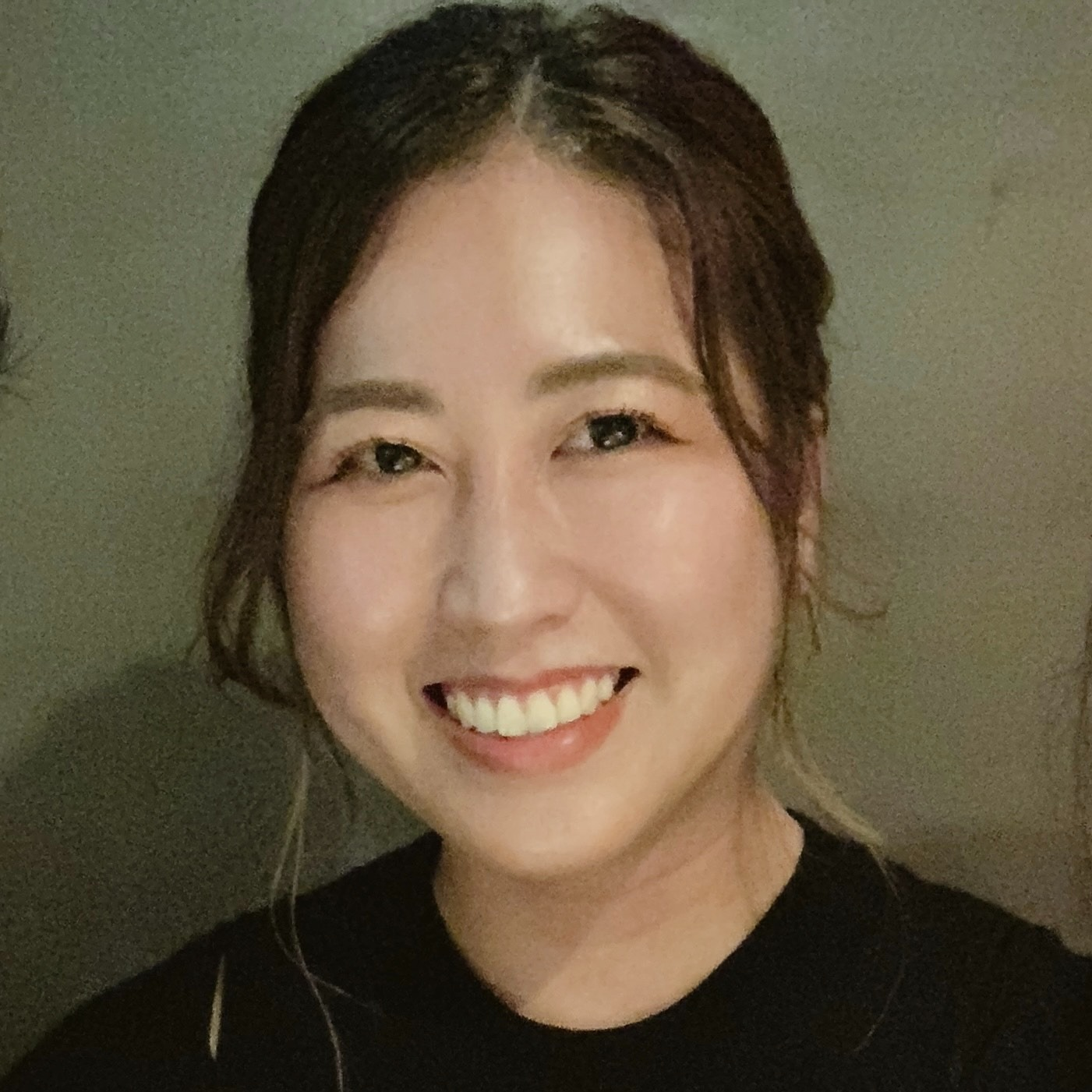 内田 亜里