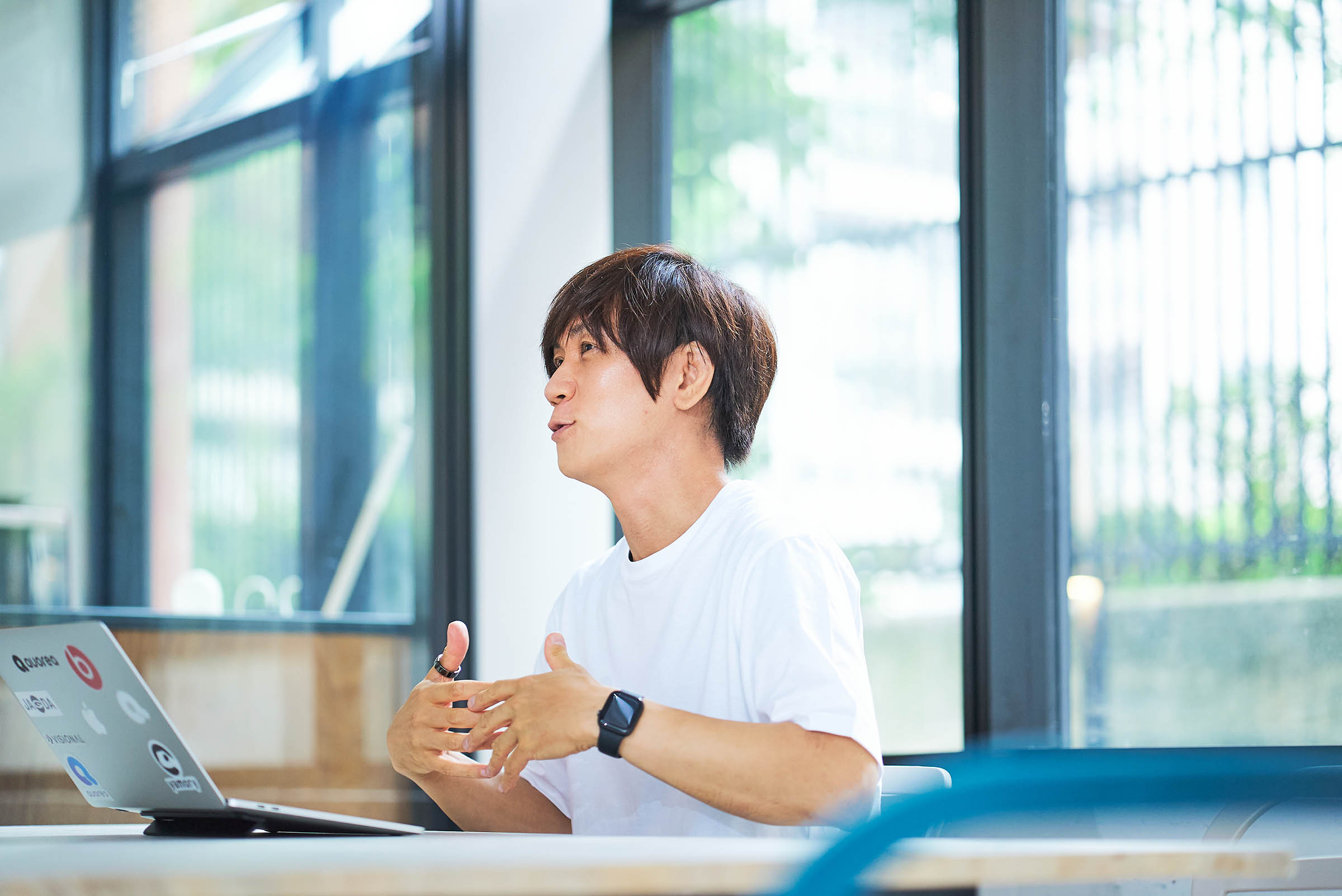 【社員インタビュー】デザイナーの神田泰亨が目指す「目に見えない資産価値を高める」デザインとは