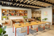 大阪本社オフィス（WeWork共用エリア）
