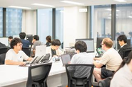 1人1人が「もっとできる」自分であり続け、プロフェッショナルとして技術を研鑽しています。