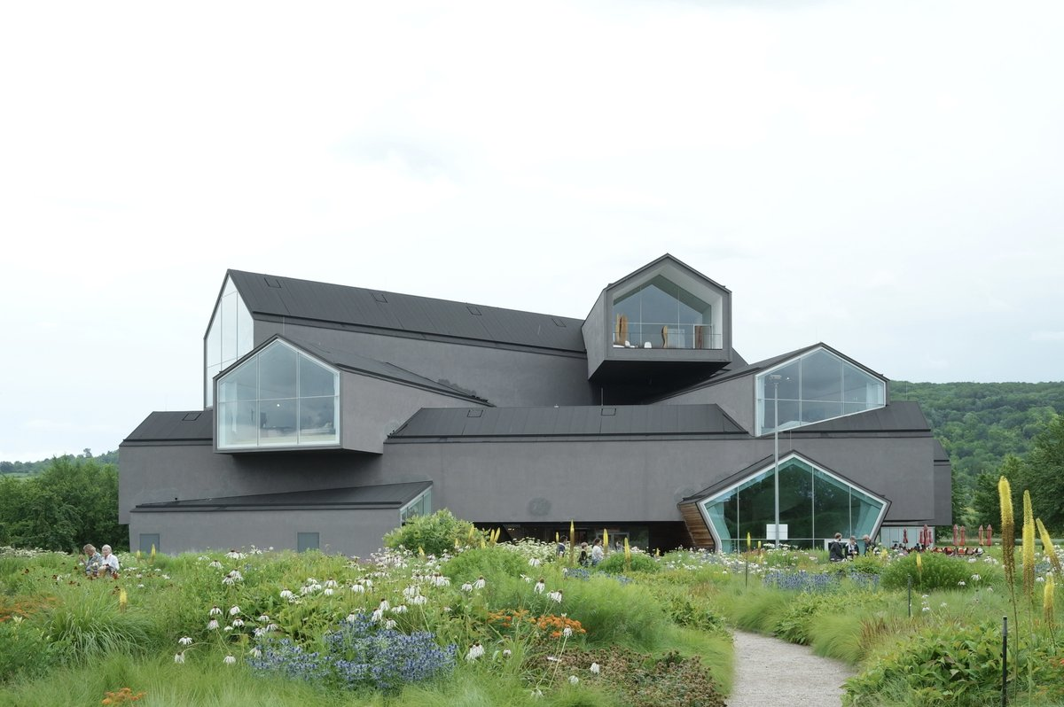 スイスで見つけたデザインのヒント – vitra campus | トレイルヘッズ