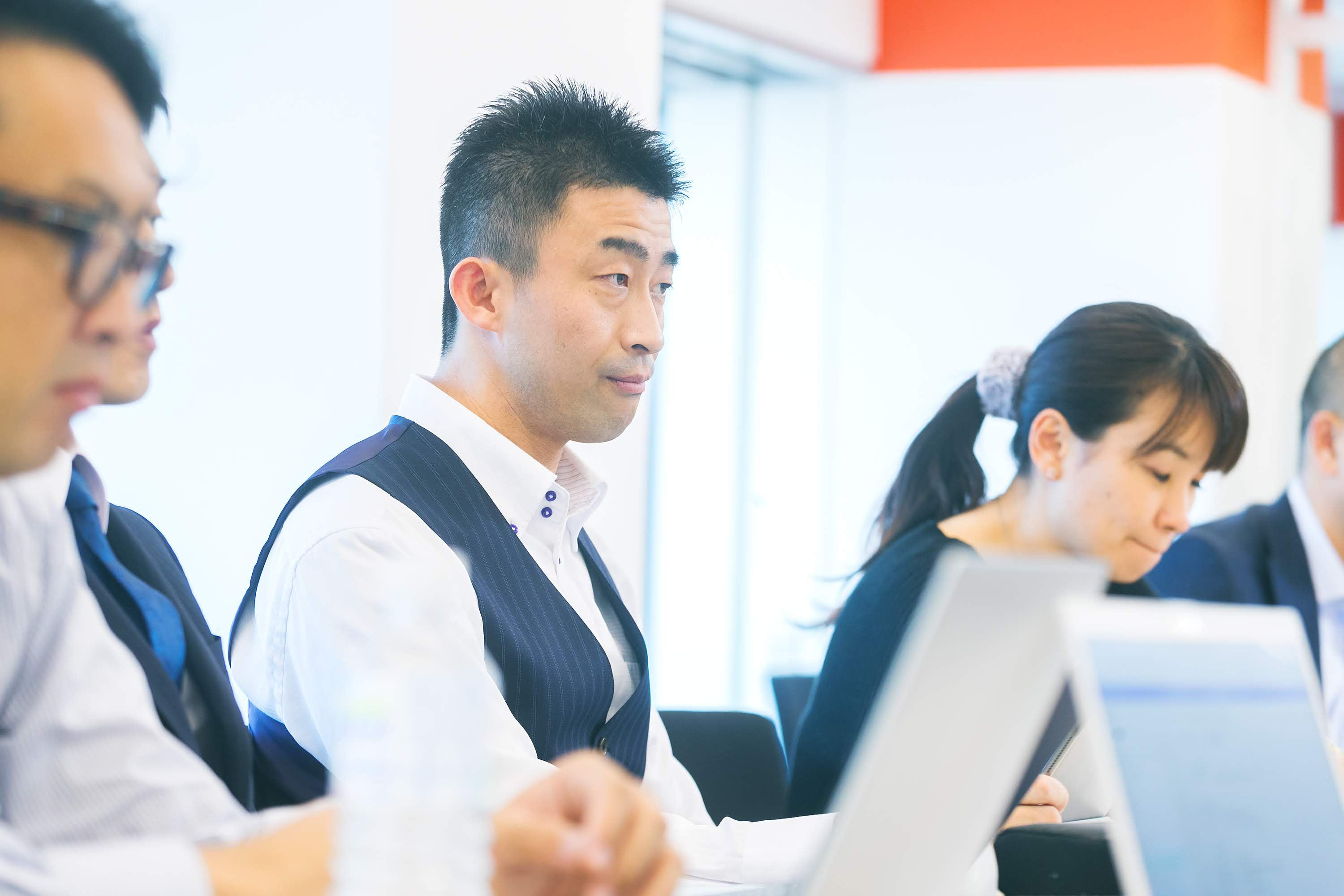 信用金庫を辞め、ベンチャー不動産で自分らしく働く選択。【スタッフインタビュー/契約サポート】