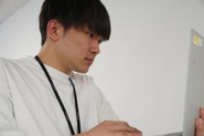リモート出社は自分で選択可能。WeWorkに入居しております。
