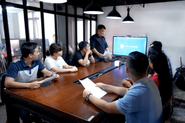 話し合って課題を定義し、解決していくTeamWorkが命の開発会社です