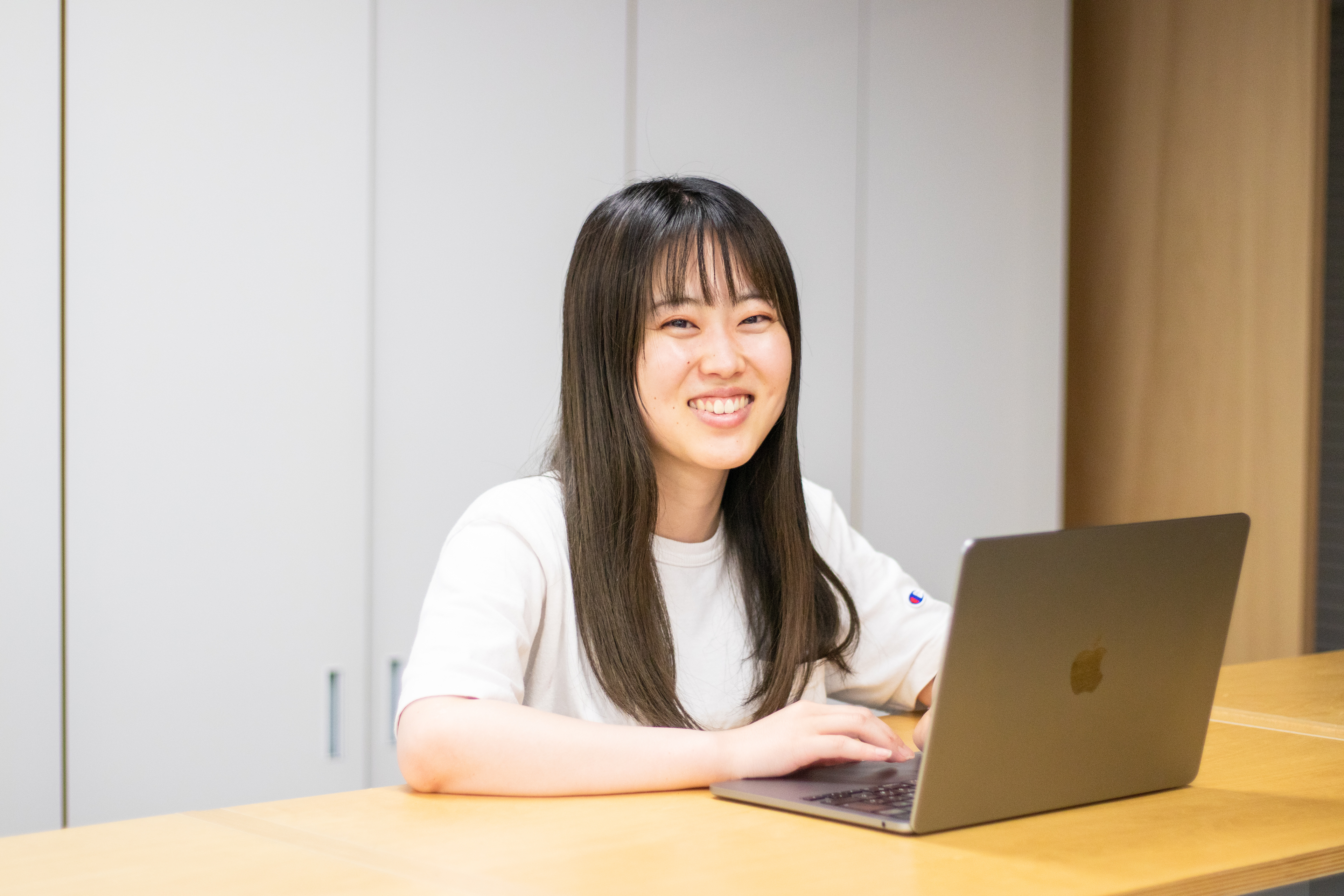 アルバイトから新卒入社へ。社会貢献とビジネスを両立させるコングラントでの挑戦【社員インタビュー】