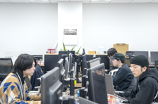 新しい領域のデザインに挑戦！！Webデザイナーになりませんか？