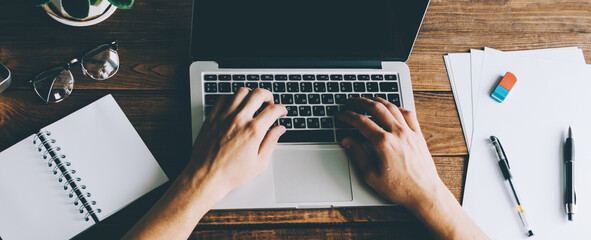 コラムサイトを制作するウェブデザイナーの1日の流れ！