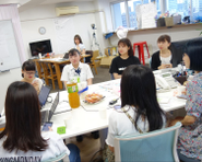 sugumo teens laboでの活動の様子