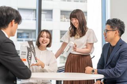 ACROVEには、戦略コンサルタント・総合商社・メガベンチャーといった様々なバックグラウンドを持つ、志の高い優秀なメンバーが在籍しています。