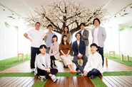 経営の最難題に、責任を持つ。  部署や業務の枠を超越した「会社の未来」に責任を持ち、高い視座を持つ仲間たちと切磋琢磨する。  圧倒的な成長をもって、社会課題解決という壮大なミッションを牽引し、リジョブを率いる真のエグゼクティブとして、世の中に貢献する。