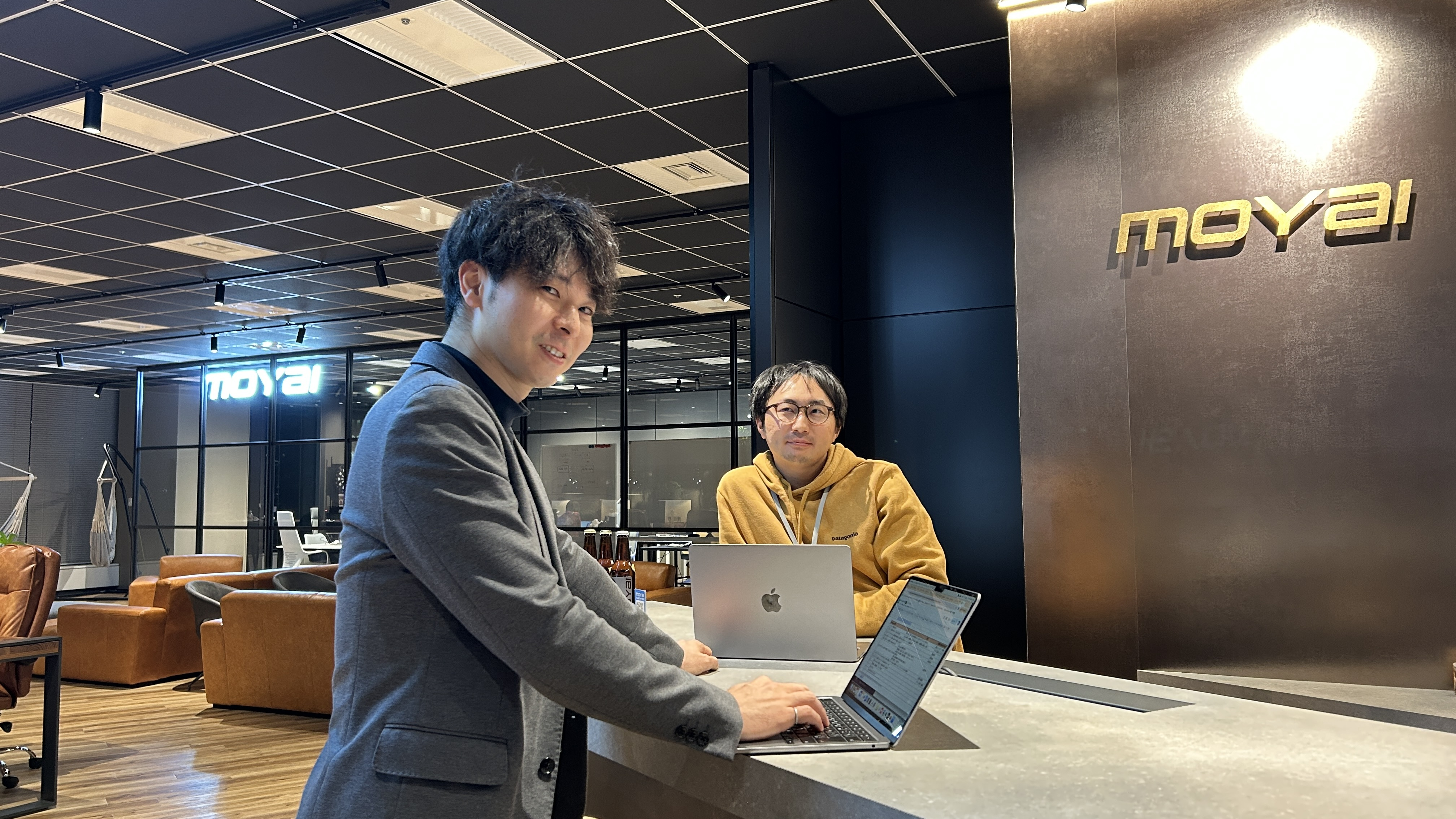 【MOYAI社員インタビュー】AIとIoTで社会を変える！2人のマネージャーが語る転職の理由と未来