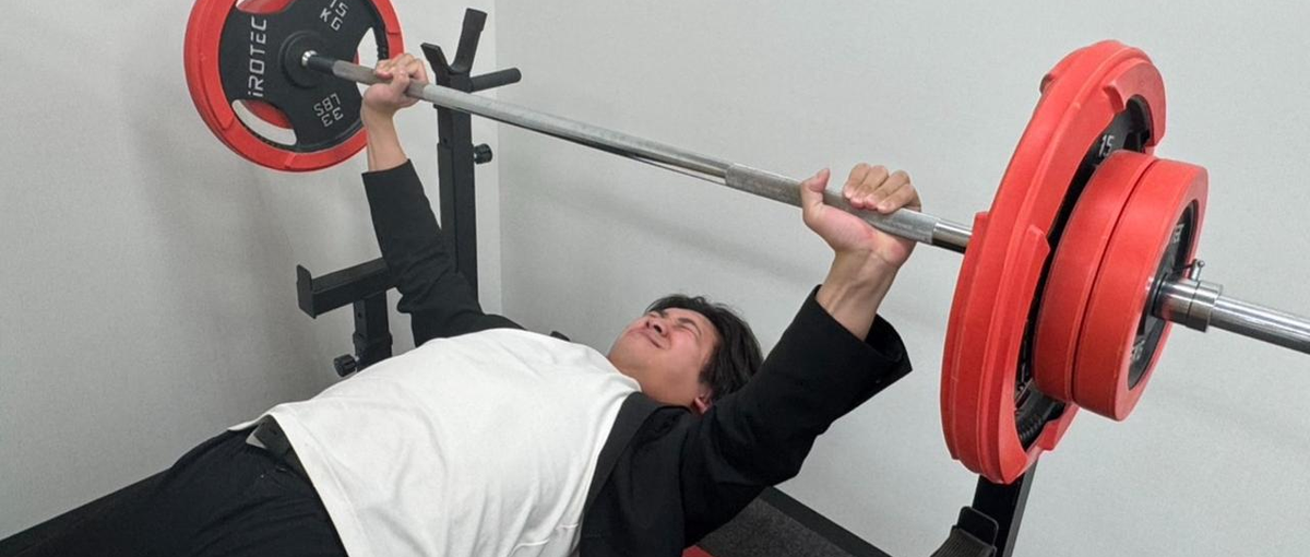 ダンベル80kg上がる学生さん募集！！筋トレも仕事も熱く取り組みませんか？