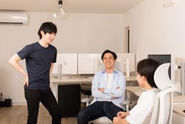 オフィスは中目黒駅から徒歩7分と、比較的通いやすい好立地な場所