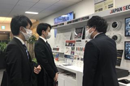 本社で行われたプライベートショーにて