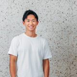 墨谷 健人